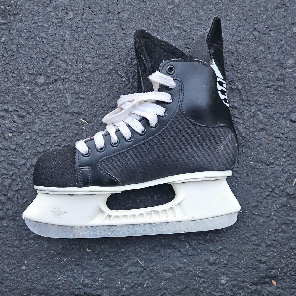 Bauer Black and White Ice Hockey Skates